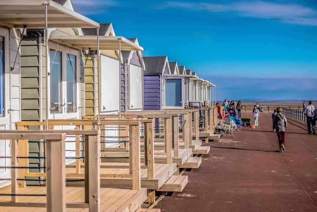 Hidden Gem W/ Parking Short Walk To Pleasure Beach Blackpool Eksteriør billede